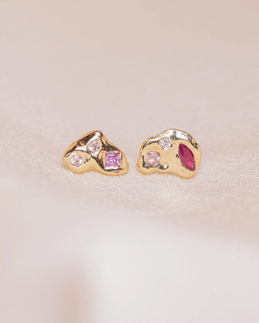 rouge vitrail stud earrings