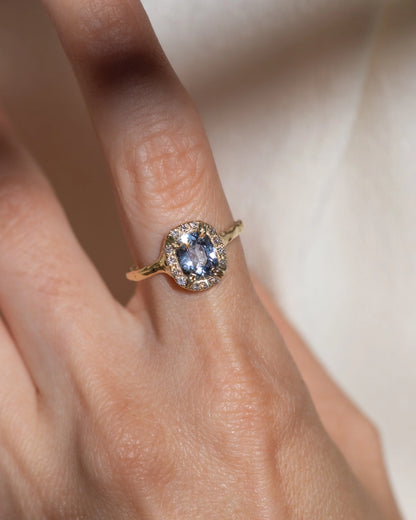 galerie des glaces sapphire ring