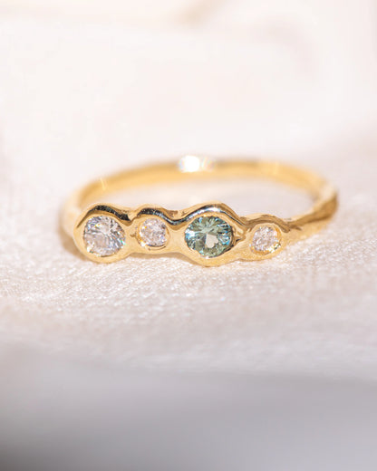 quatre ring band - green sapphire + natural diamond