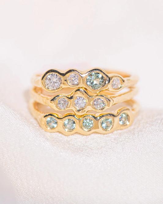 quatre ring band - green sapphire + natural diamond