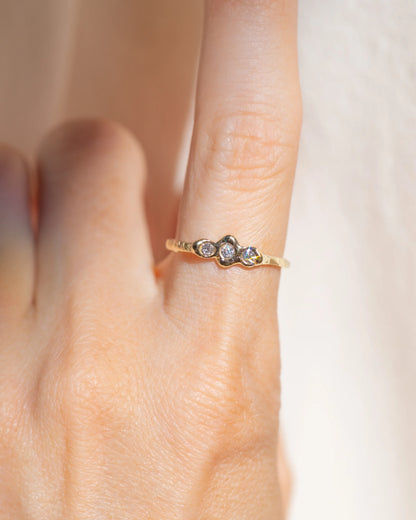 baby sacré trois ring band - natural diamond