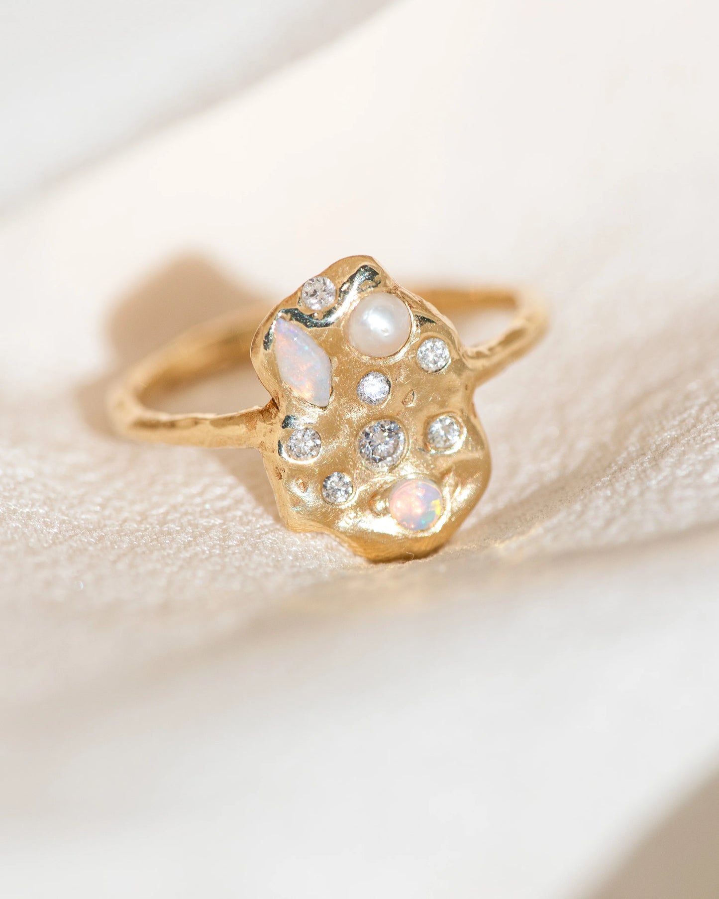 venusian vitrail ring