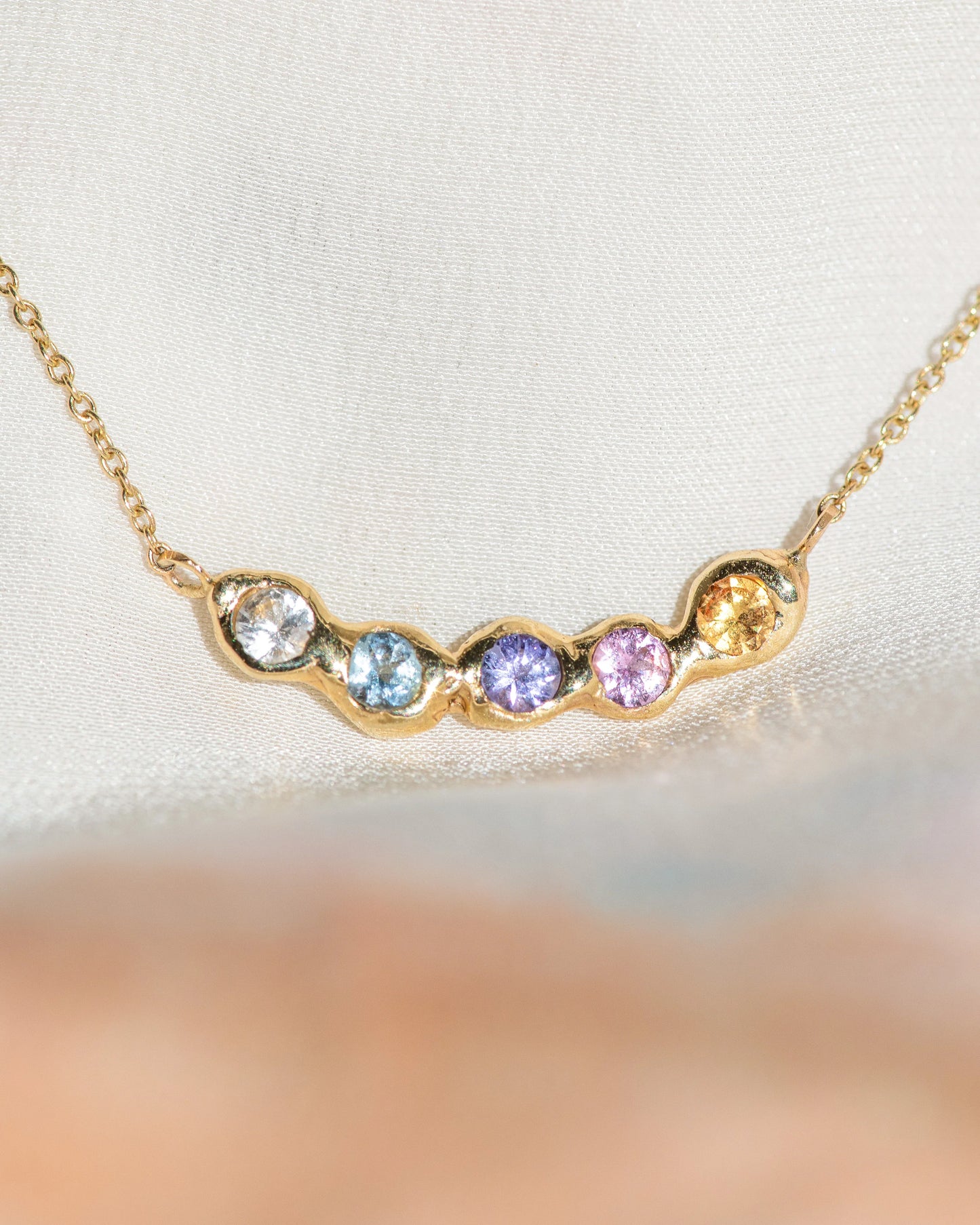 pastel cathédrale pendant necklace