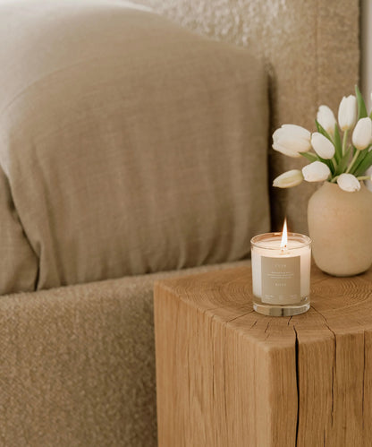 oak essentials / candle - cuir rose