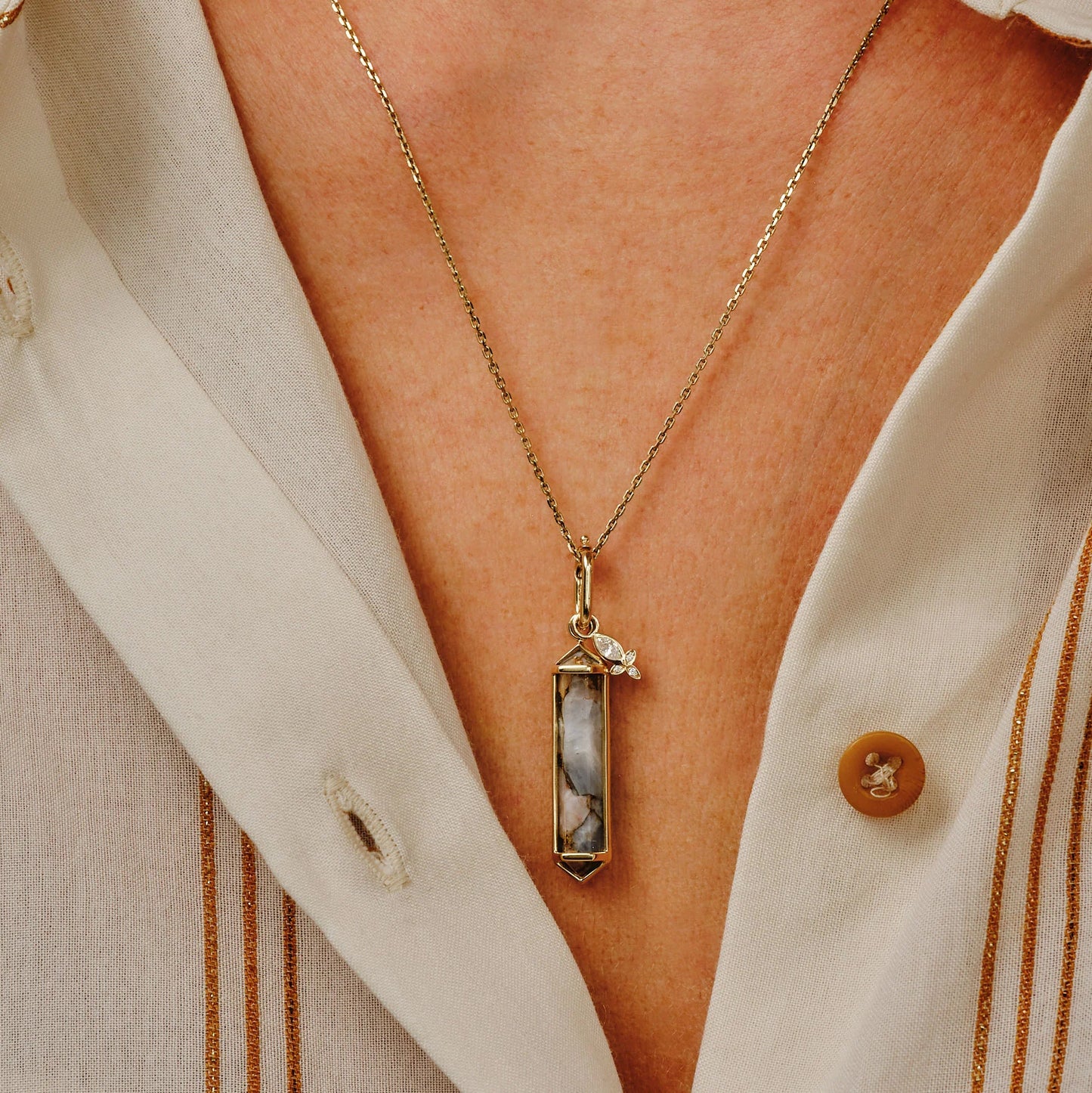 métier / large oval plaque adapter - single