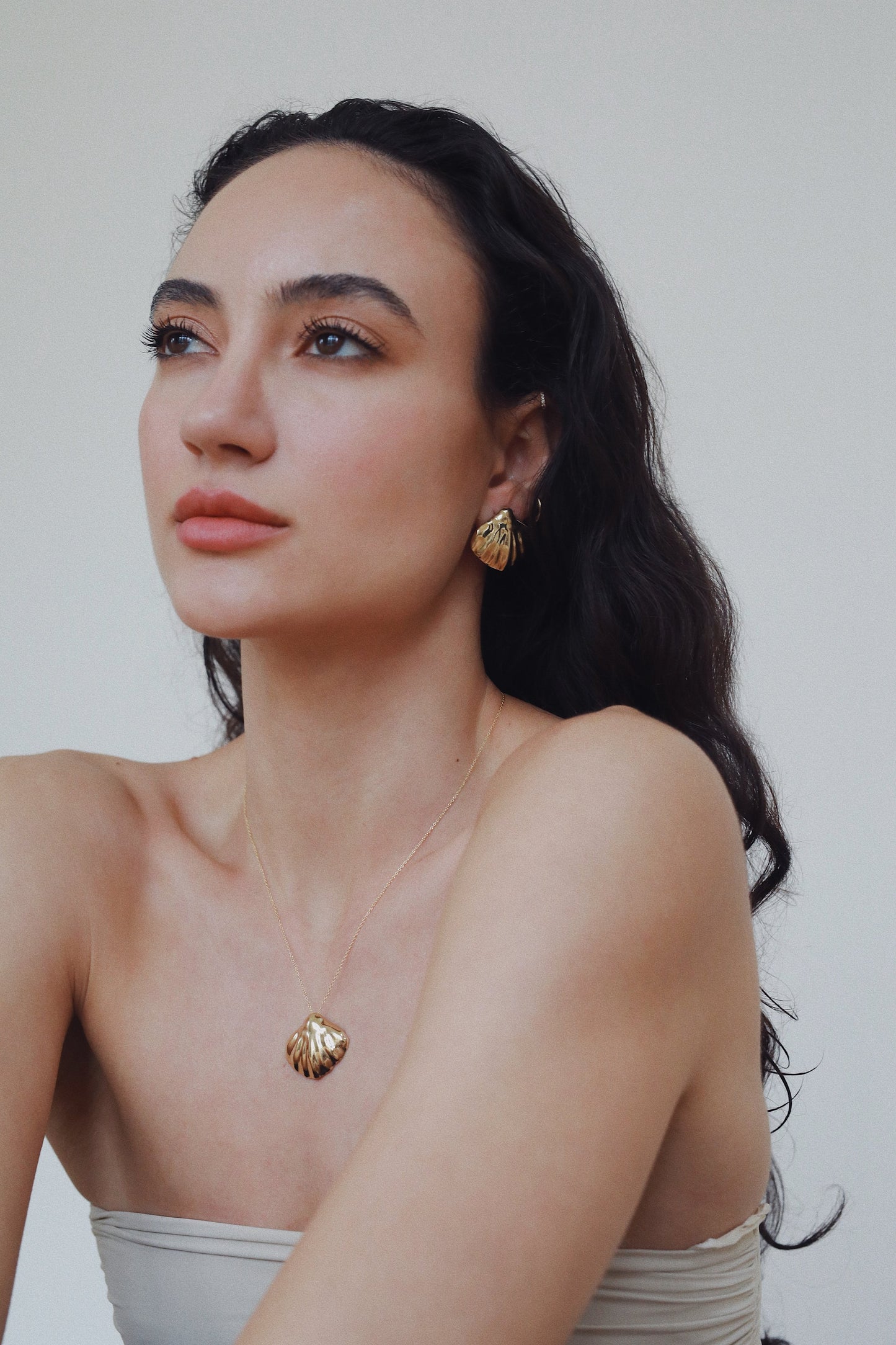 concha necklace