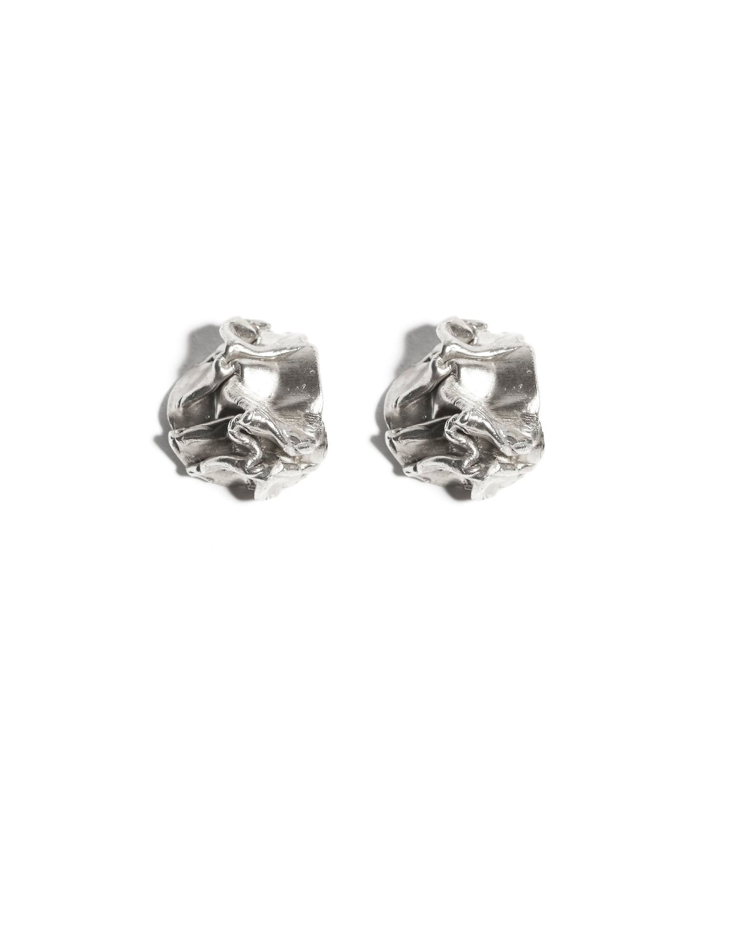 plié hoop earrings