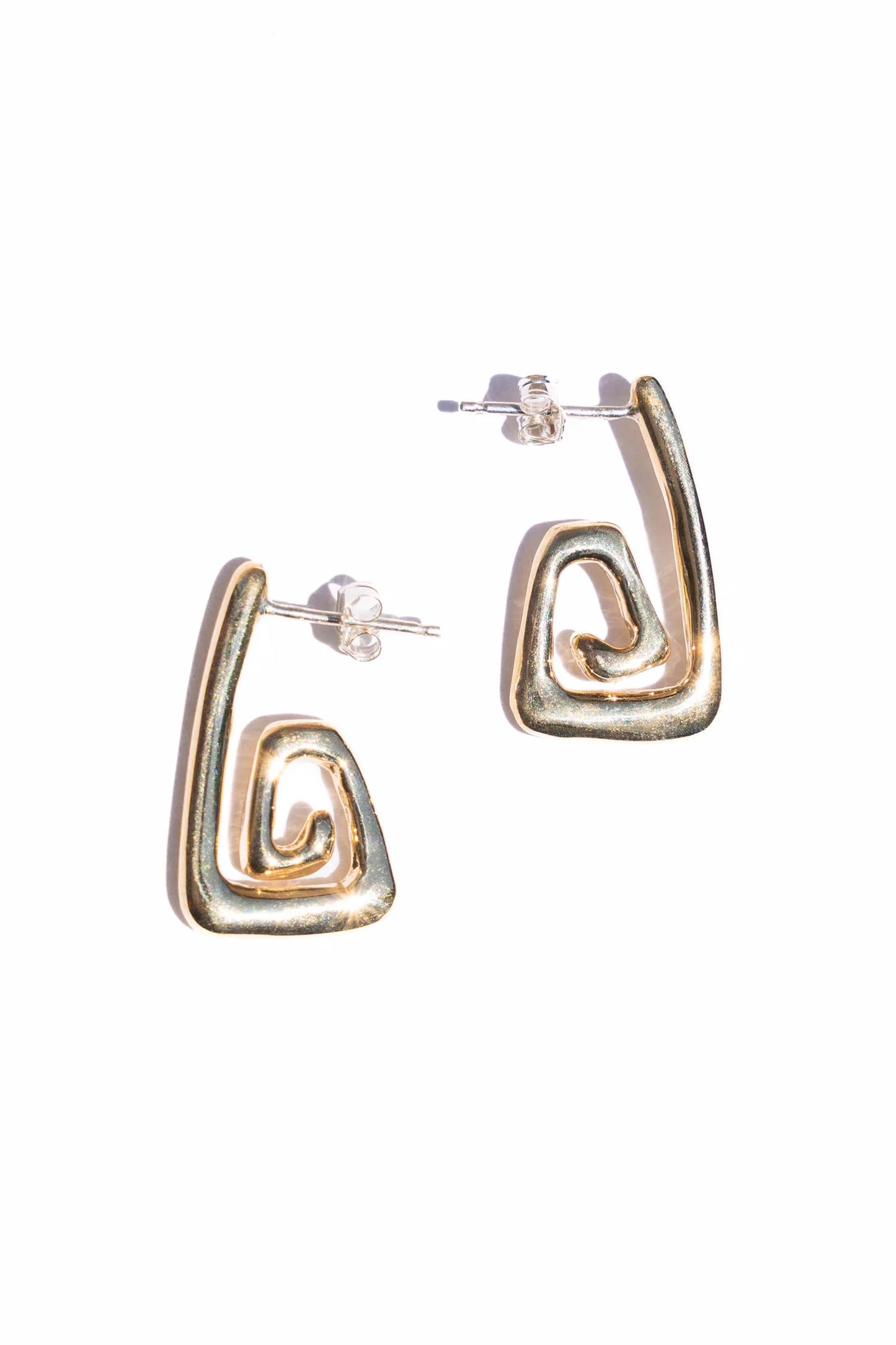 nautilo hoop earrings