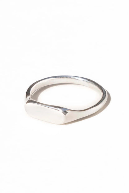 tuya signet ring