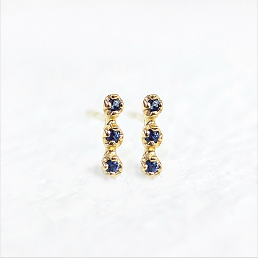 mizutama stud earrings - sapphire