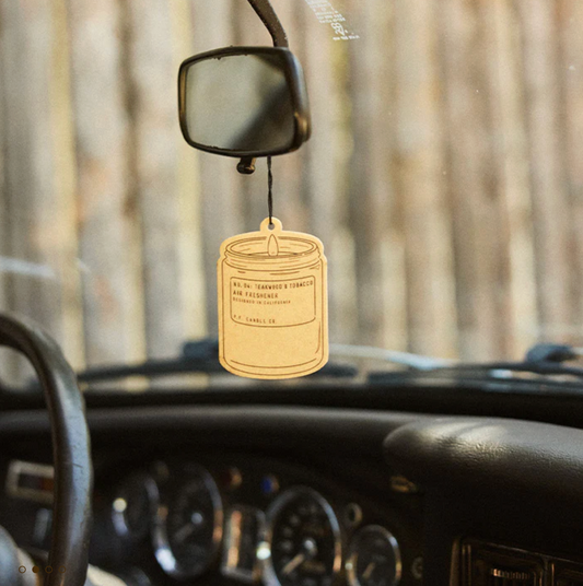 p.f. candle co. / air freshener - teakwood & tobacco
