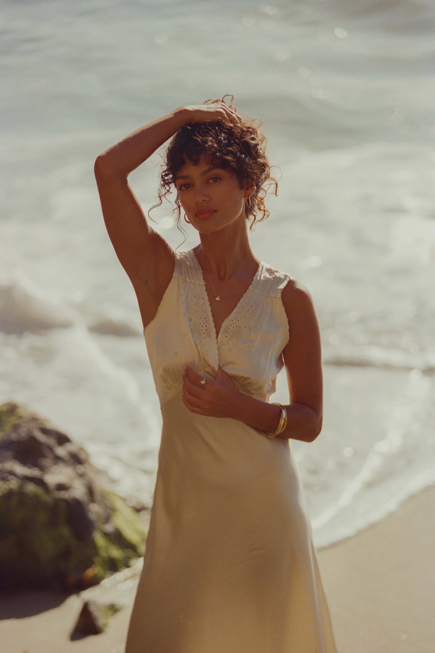 sirena hoop earrings