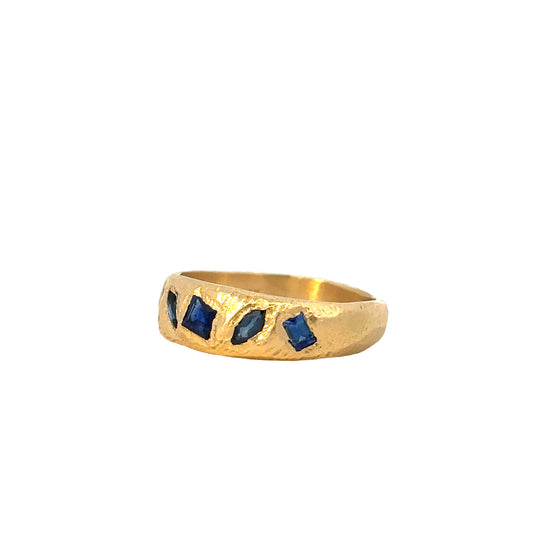 geometric mixed ring band - blue sapphire