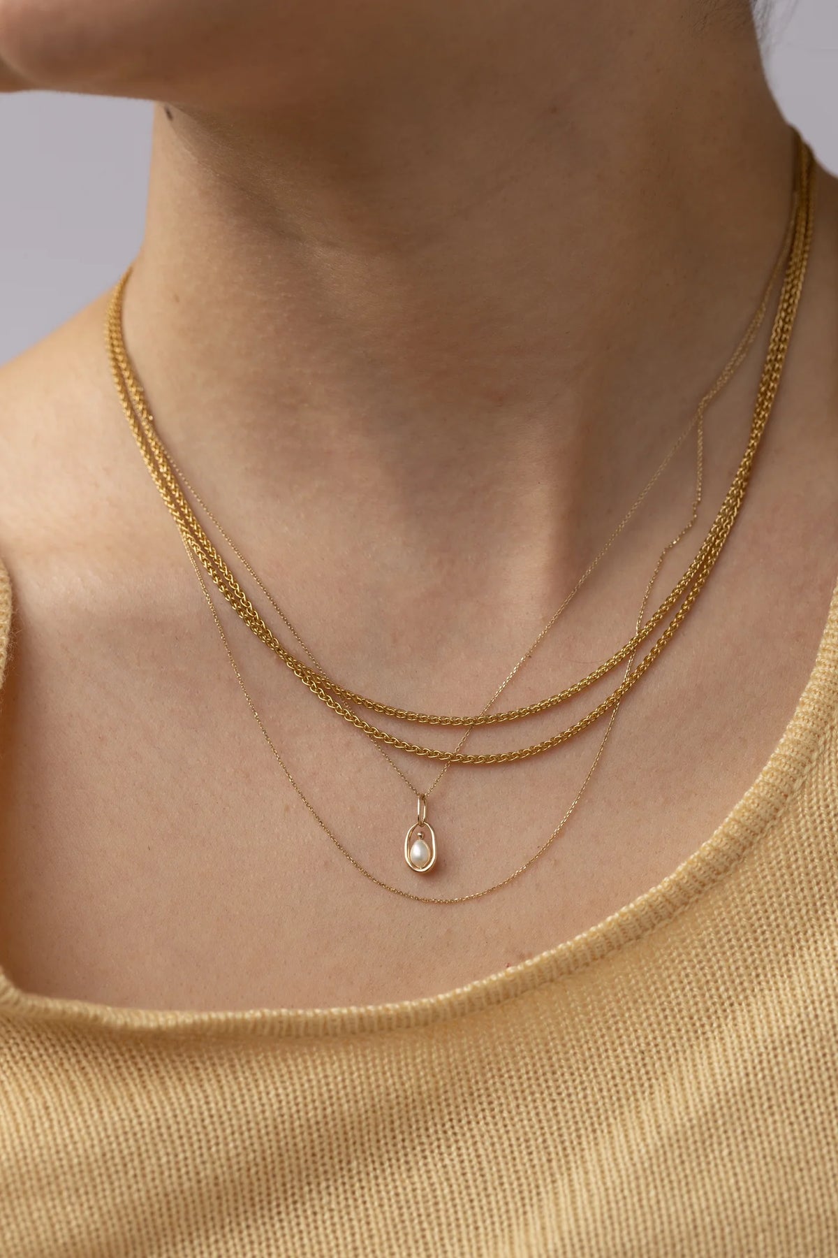 wwake / pearl droplet pendant charm