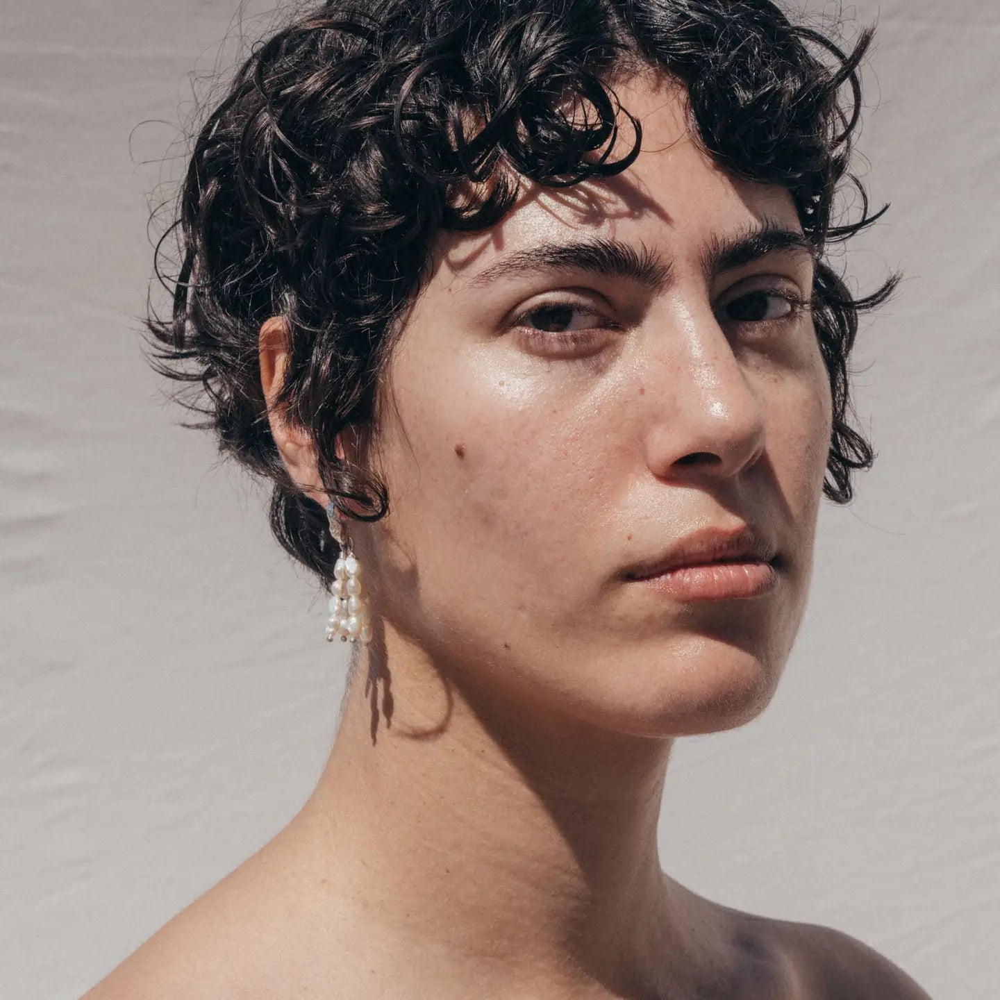 toni post earrings - freshwater pearl