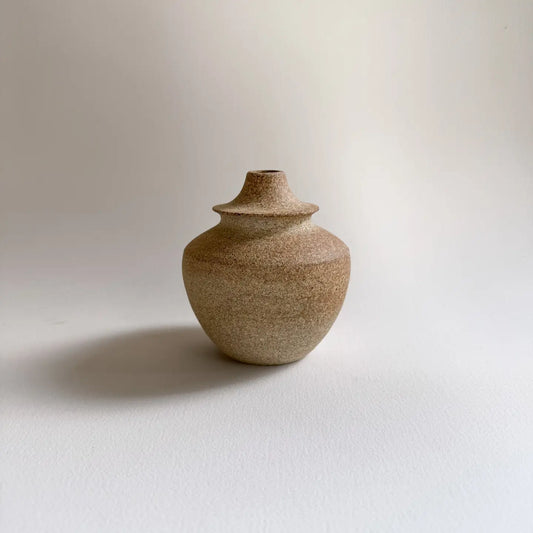 SOMBRA / sandstone bottleneck vase 025