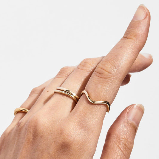 eve curve ring band