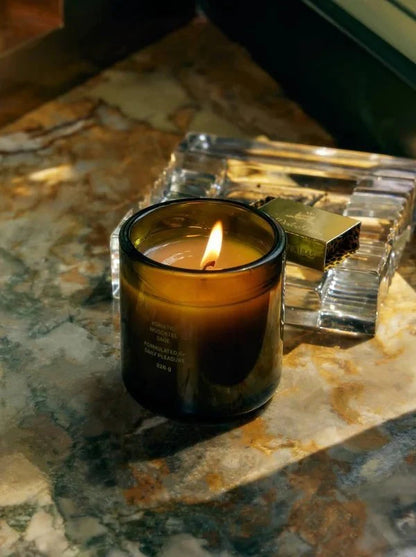 flamingo estate / candle - petrichor