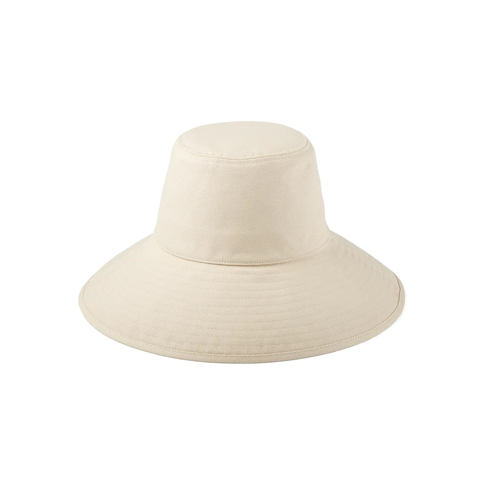 lack of color / holiday bucket hat - beige