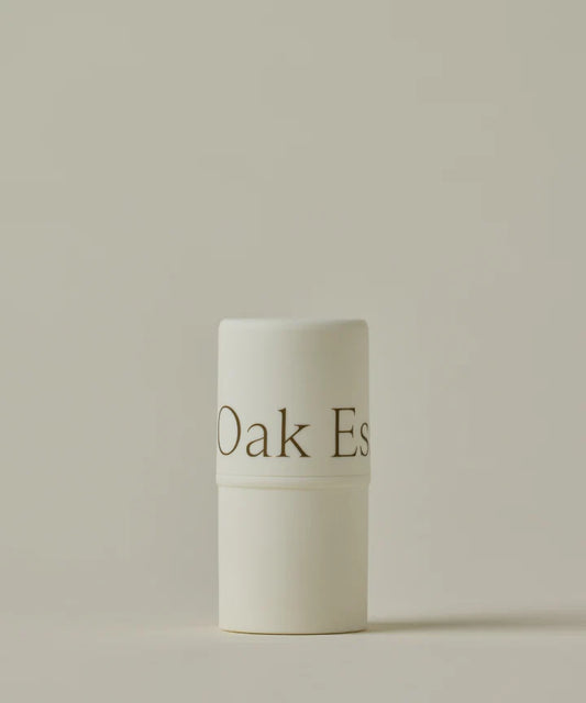 oak essentials / conditioning lip balm