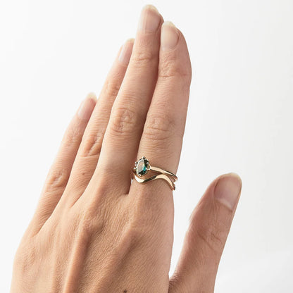 mazy ring band