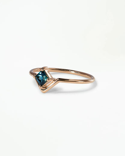 wwake / nestled medium princess cut teal sapphire ring