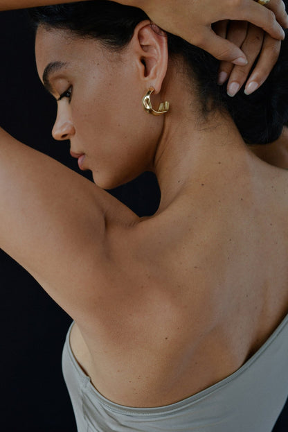 sanne hoop earrings