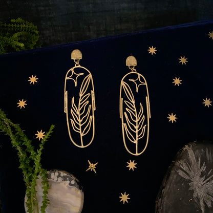 plant magic post earrings