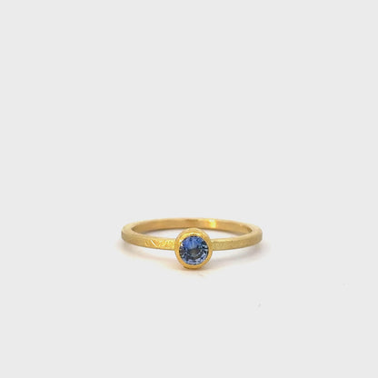 faceted blue sapphire ring