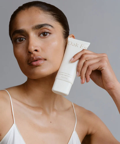 oak essentials / renew face polish