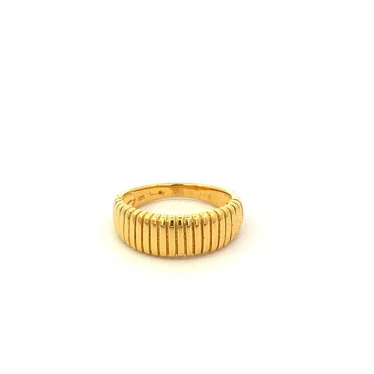 ribbed tapered dome ring band