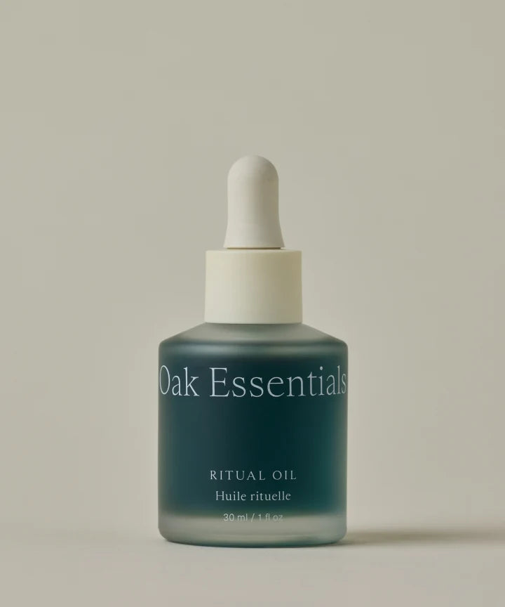 oak essentials / ritual oil