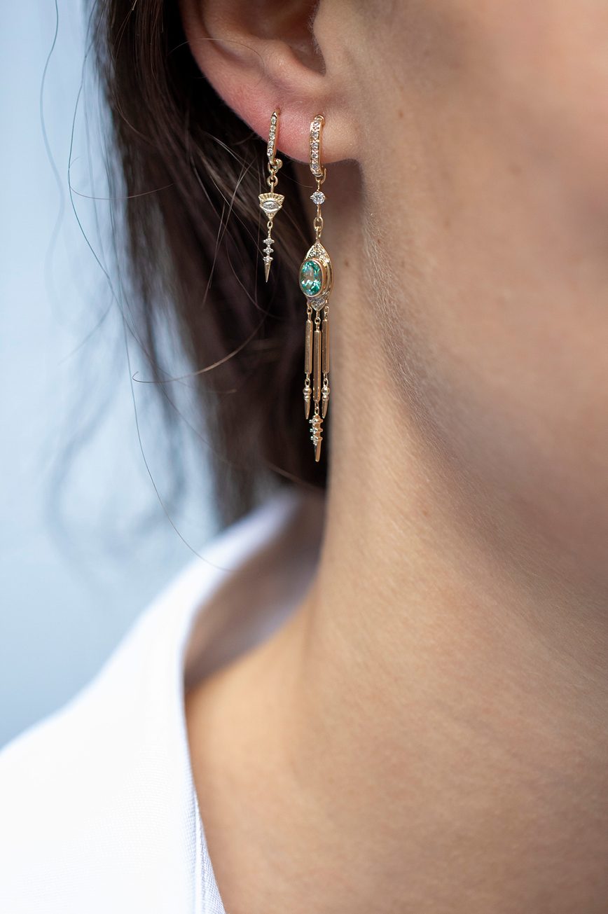 totem sapphire eye & diamonds earrings