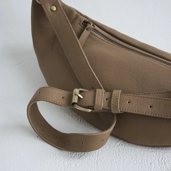atlas fanny pack - taupe
