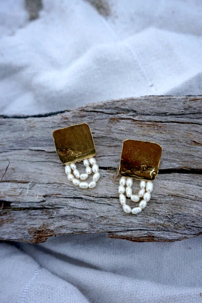 corella pearl earrings