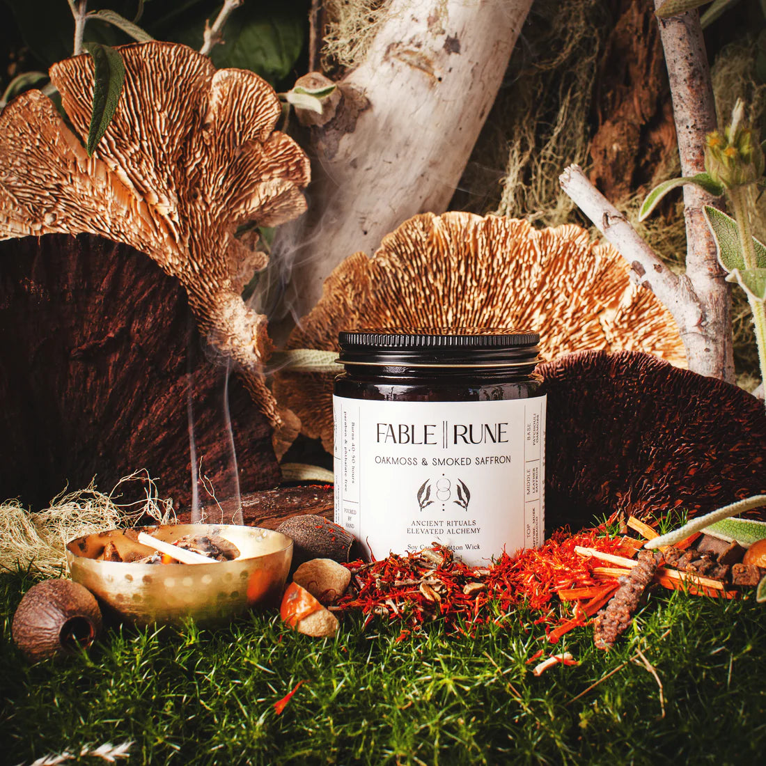 fable || rune / candle - oakmoss & smoked saffron