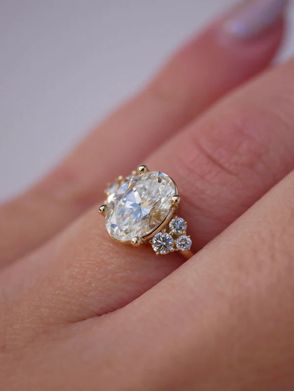 the lady banks ring - grown diamond