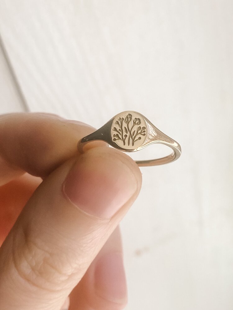 gold mini signet ring - wildflower