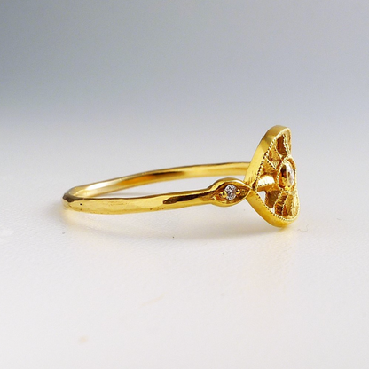 eye ray ring