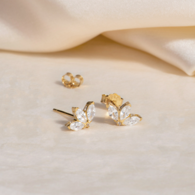 amara stud earrings