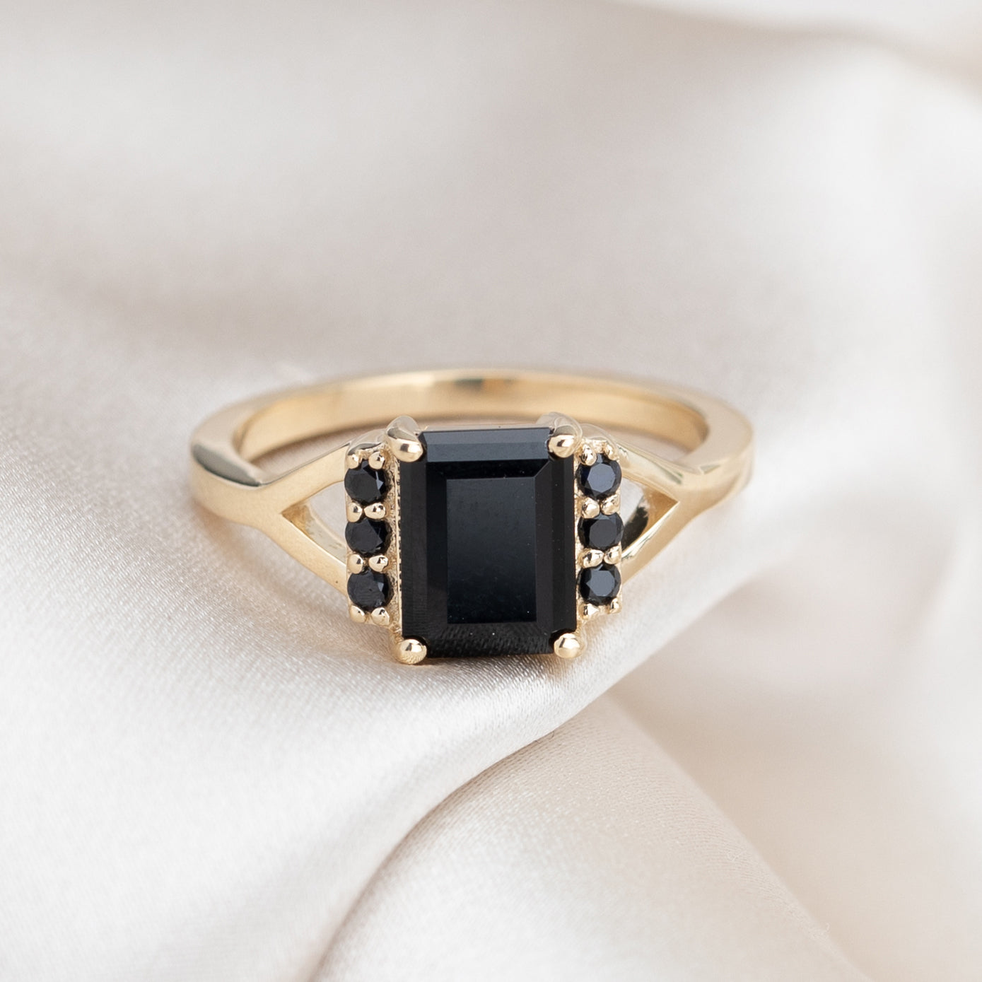 estella ring - onyx