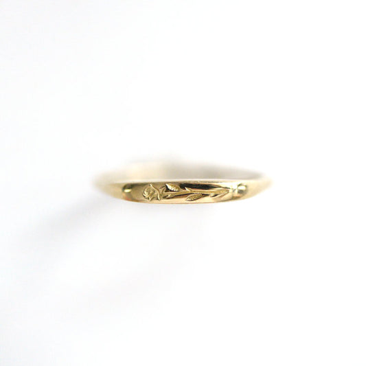 petite signet ring - rosebud